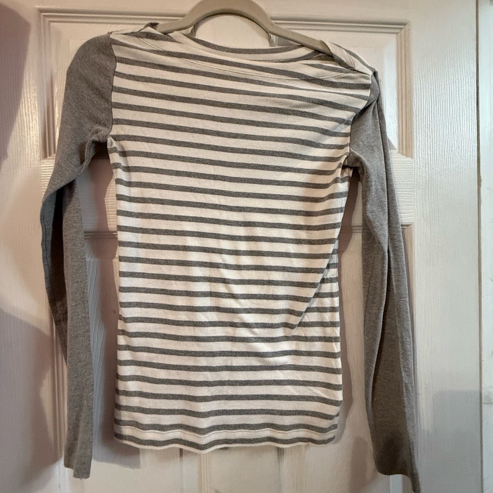 GAP Gray and White Striped Top